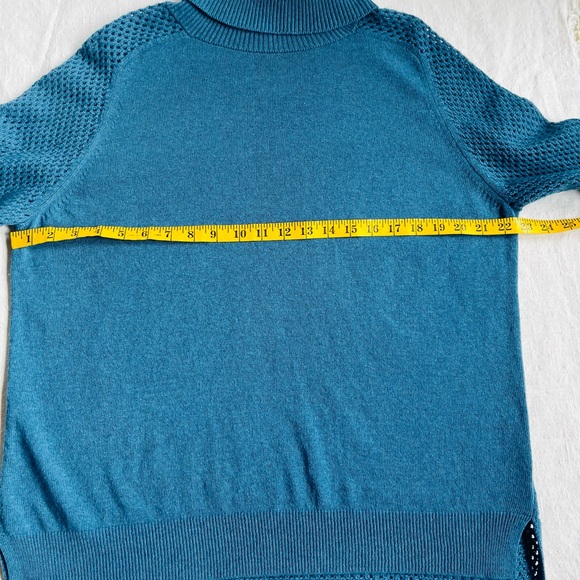 Theory 100% wool sweater - Picture 15 of 16